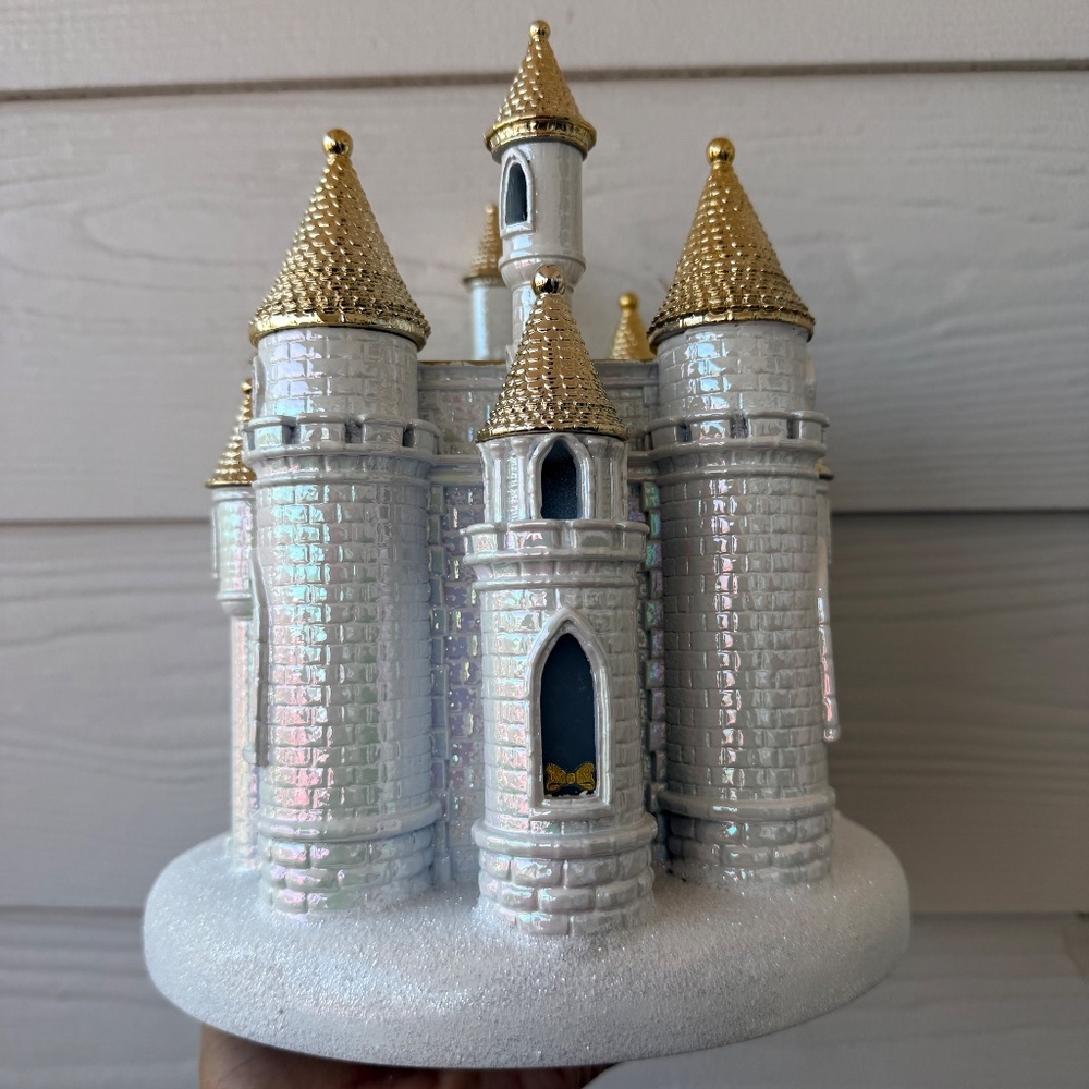 Bath & Body Works Disney Princess Castle Pedestal Candle Holder | 2026 | NIB - Picture 4 of 6